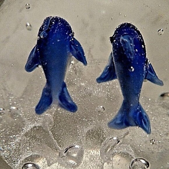 Gentile Art Glass Paperweight w/Internal Decorations Two Dolphins 1960's - Picture 6 of 6